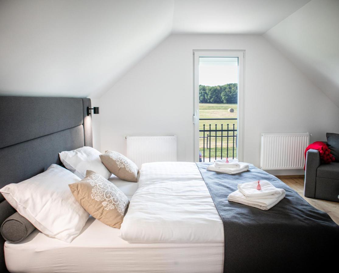 Ugo Apartman Halászi Esterno foto