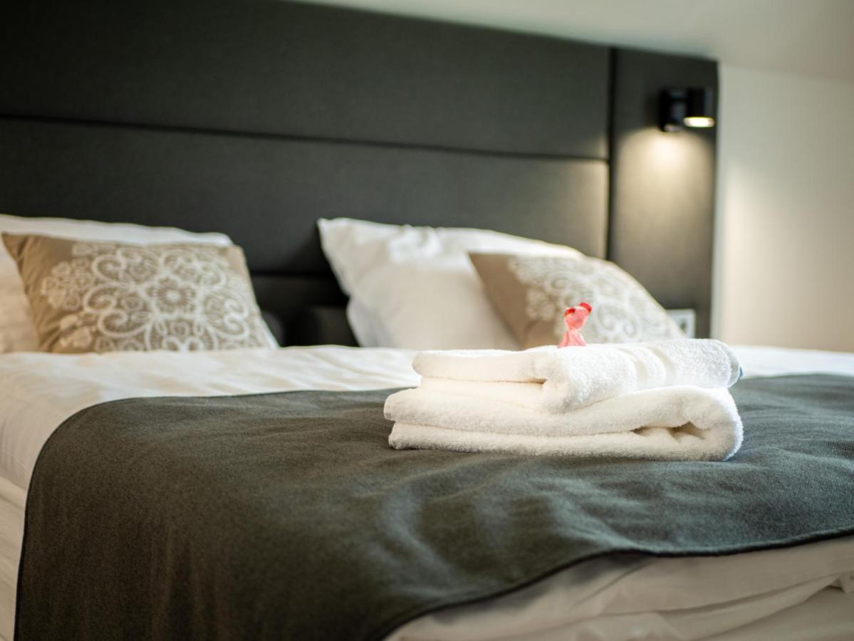 Ugo Apartman Halászi Esterno foto
